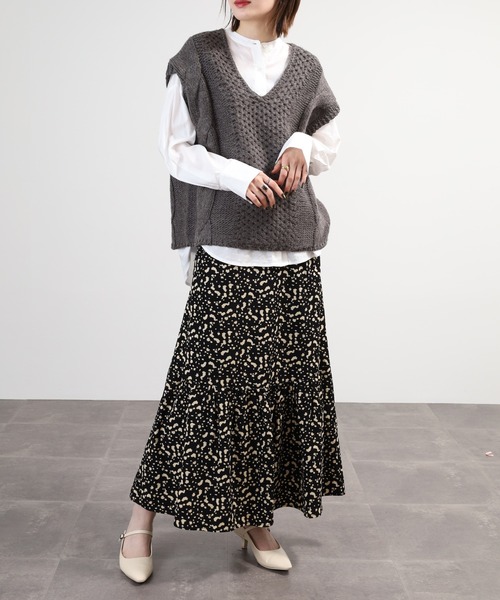 SO（エスオー）の「ニットベスト（ベスト・レディース・グレー系その他/キャメル・F）」の9枚目の写真