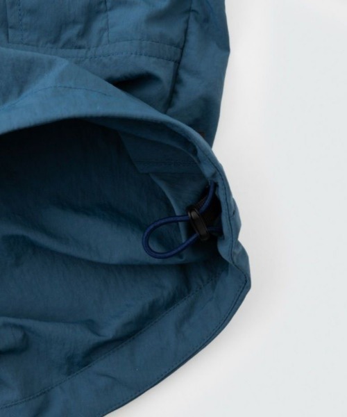 WILD THINGS（ワイルドシングス）の「WILD THINGS LIGHT SHORT MONSTER PARKA（ワイルドシングス ライト ショート モンスターパーカー）（ナイロンジャケット・メンズ・ブラック/ブルー系/ベージュ系・MEDIUM/LARGE/X-LARGE）」の11枚目の写真