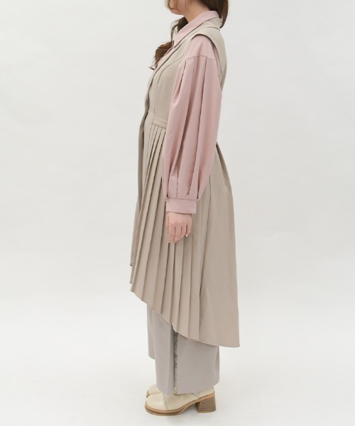 axes femme（アクシーズファム）の「プリーツフィッシュテールジレ（ベスト・レディース・ブラック/ベージュ・FREE）」の4枚目の写真