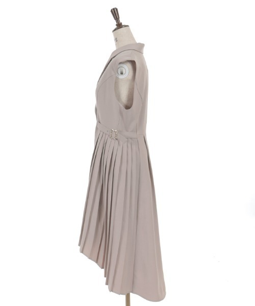 axes femme（アクシーズファム）の「プリーツフィッシュテールジレ（ベスト・レディース・ブラック/ベージュ・FREE）」の21枚目の写真