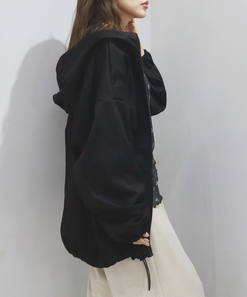 CECIL McBEE(セシルマクビー)の「コットンライクフーディーブルゾン(ブルゾン・レディース・ベージュ/ブラック・LARGE/MEDIUM)」の8枚目の写真