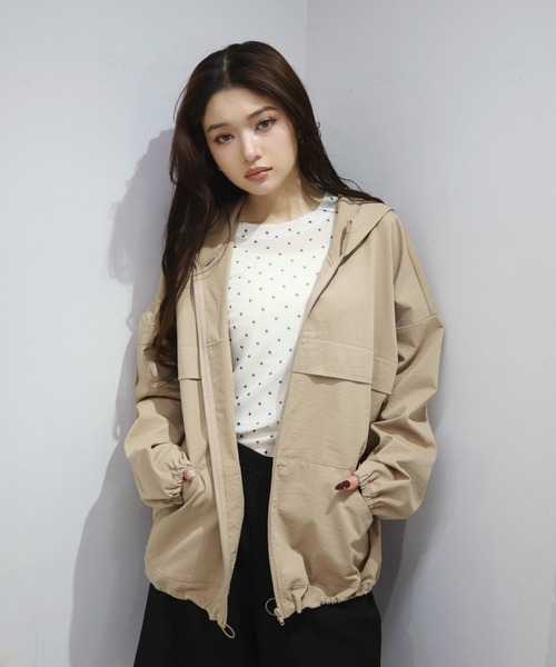 CECIL McBEE(セシルマクビー)の「コットンライクフーディーブルゾン(ブルゾン・レディース・ベージュ/ブラック・LARGE/MEDIUM)」の10枚目の写真