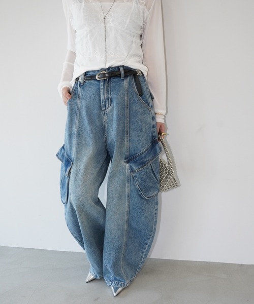 chuclla(チュクラ)の「ワイドカーゴデニムパンツ chw26s163(デニムパンツ・レディース・グレイッシュベージュ/ブルー・S/M/L)」の3枚目の写真