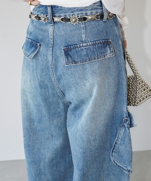 chuclla(チュクラ)の「ワイドカーゴデニムパンツ chw26s163(デニムパンツ・レディース・グレイッシュベージュ/ブルー・S/M/L)」の7枚目の写真