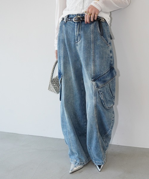 chuclla(チュクラ)の「ワイドカーゴデニムパンツ chw26s163(デニムパンツ・レディース・グレイッシュベージュ/ブルー・S/M/L)」の8枚目の写真