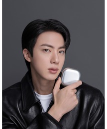 LANEIGE（ラネージュ）の「ネオクッション ザ マット Jin ミニフォトブック セット（ファンデーション）」