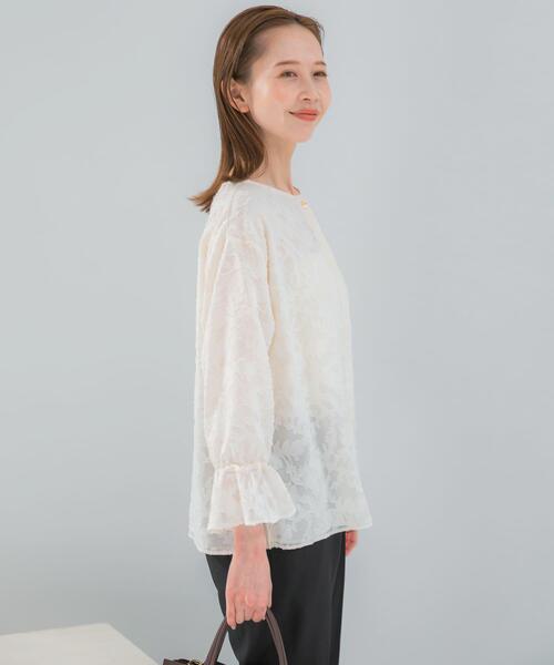 URBAN RESEARCH ROSSO WOMEN(アーバンリサーチ ロッソ)の「『WEB限定』ジャガードブラウス(シャツ/ブラウス・レディース・ブルー系その他/アイボリー・FREE)」の4枚目の写真