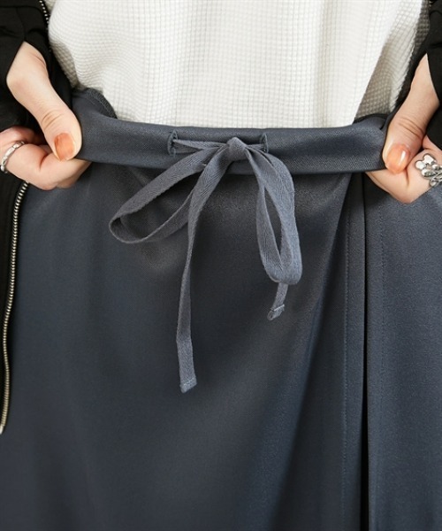 Soiunique（スワユニーク）の「とろみ素材スカート見えカフェパンツ ［Soiunique］（その他パンツ・レディース・ブラック/チャコール・L～LL/M～Ｌ）」の21枚目の写真
