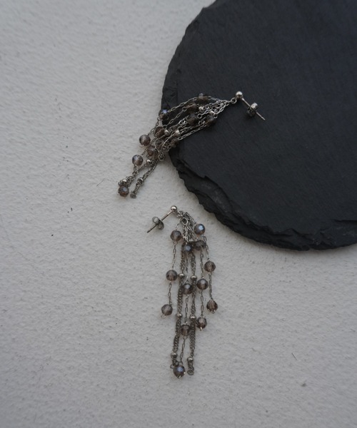 et.UNiVER(エトユニベール)の「Beaded Fringe Earrings(ピアス(両耳用)・レディース・ゴールド/シルバー・FREE)」の10枚目の写真