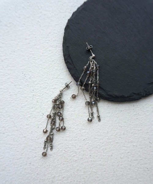 et.UNiVER(エトユニベール)の「Beaded Fringe Earrings(ピアス(両耳用)・レディース・ゴールド/シルバー・FREE)」の8枚目の写真