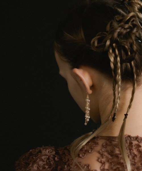 et.UNiVER(エトユニベール)の「Beaded Fringe Earrings(ピアス(両耳用)・レディース・ゴールド/シルバー・FREE)」の11枚目の写真