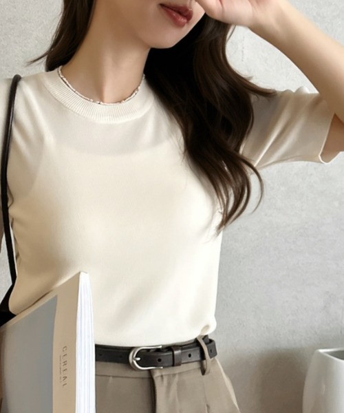 Eclat one（エクラワン）の「【Eclat one】シンプル クルーネック 半袖 ニットTシャツ（Tシャツ/カットソー・レディース・アイボリー/ブラック/チャコール/ピンク・FREE）」の2枚目の写真
