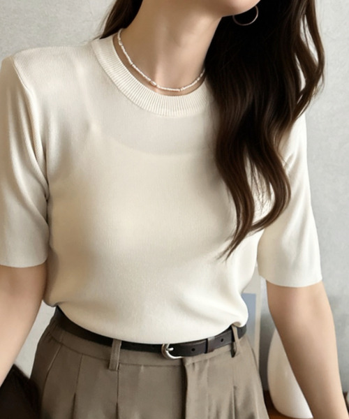 Eclat one（エクラワン）の「【Eclat one】シンプル クルーネック 半袖 ニットTシャツ（Tシャツ/カットソー・レディース・アイボリー/ブラック/チャコール/ピンク・FREE）」の9枚目の写真