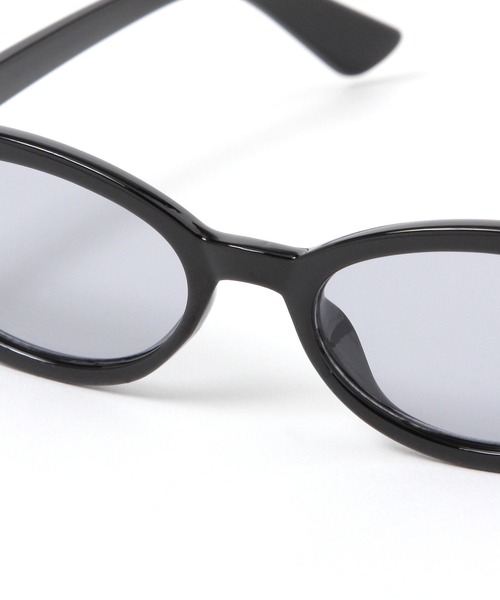 LAKOLE（ラコレ）の「フォックススリムサングラス / 641559（サングラス・レディース・ブラウン/ブラック/グレー・FREE）」の20枚目の写真