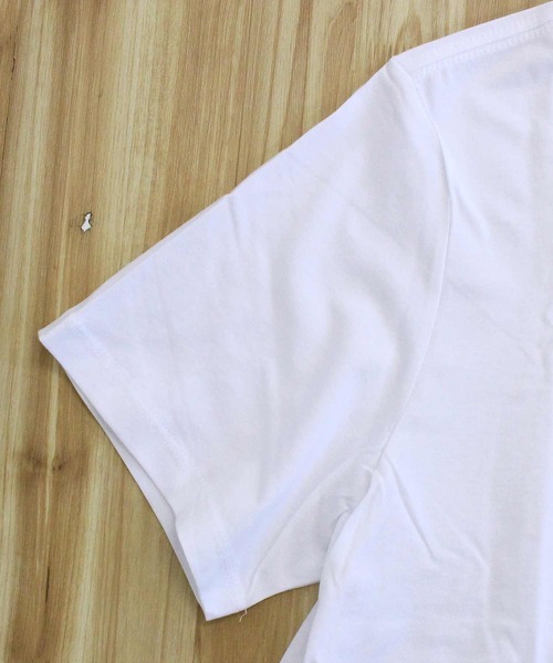 Calvin Klein(カルバン・クライン)の「CKJ メタリックモノグラムロゴTシャツ SS METALLIC MONOGRAM LOGO TEE(Tシャツ/カットソー・メンズ・ホワイト・XL/L/M)」の7枚目の写真