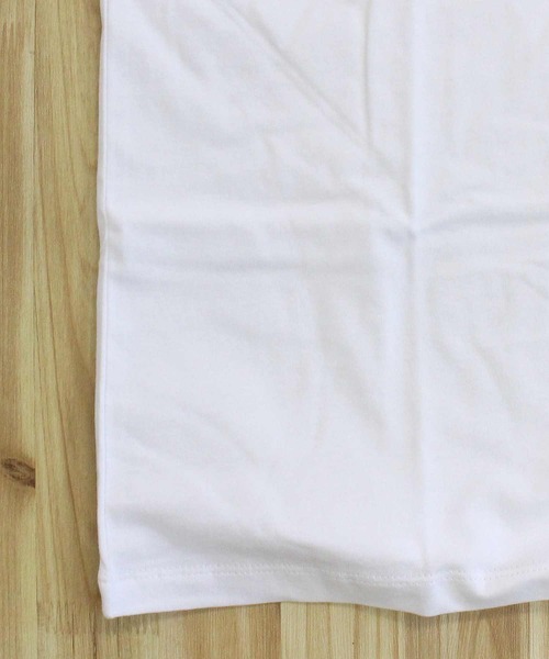 Calvin Klein(カルバン・クライン)の「CKJ メタリックモノグラムロゴTシャツ SS METALLIC MONOGRAM LOGO TEE(Tシャツ/カットソー・メンズ・ホワイト・XL/L/M)」の8枚目の写真