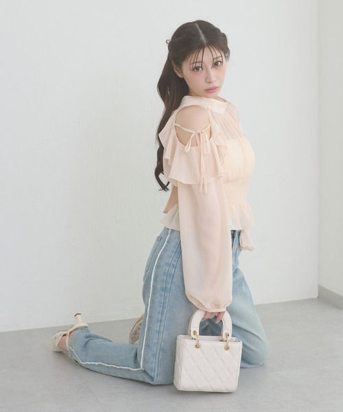 Ambre Neige(アンブルネージュ)の「2way back ribbon blouse / 2WAYバックリボンブラウス(シャツ/ブラウス・レディース・ブラック/オフホワイト/ピンクベージュ・FREE)」の9枚目の写真