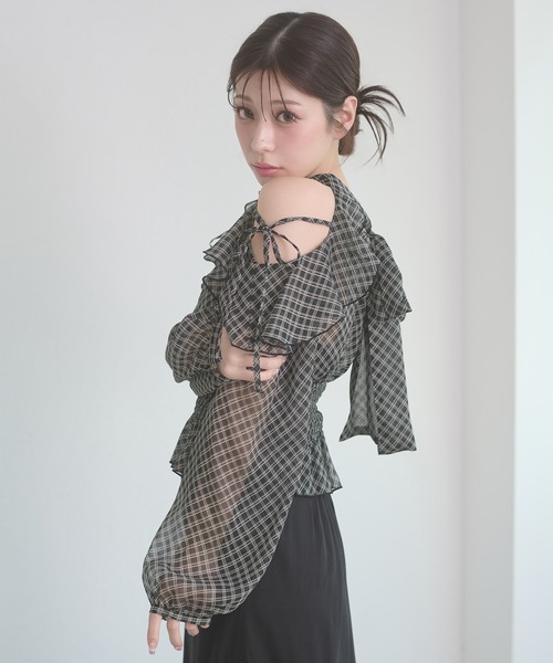 Ambre Neige(アンブルネージュ)の「2way back ribbon blouse / 2WAYバックリボンブラウス(シャツ/ブラウス・レディース・ブラック/オフホワイト/ピンクベージュ・FREE)」の22枚目の写真