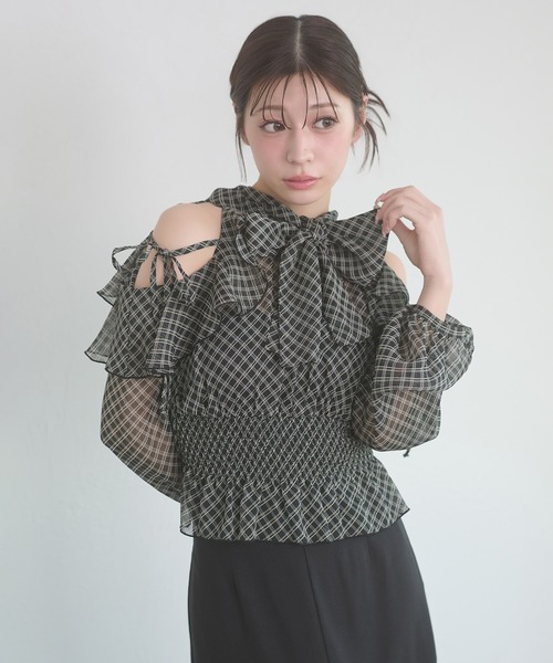 Ambre Neige(アンブルネージュ)の「2way back ribbon blouse / 2WAYバックリボンブラウス(シャツ/ブラウス・レディース・ブラック/オフホワイト/ピンクベージュ・FREE)」の20枚目の写真