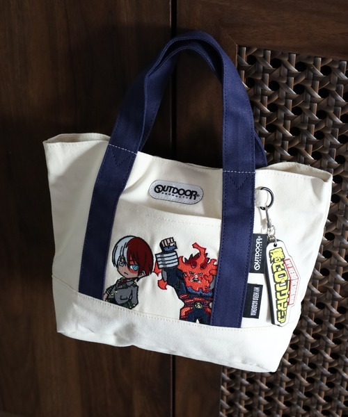 OUTDOOR PRODUCTS(アウトドアプロダクツ)の「僕のヒーローアカデミア×OUTDOOR PRODUCTS キーホルダー付きミニキャラトート(トートバッグ・メンズ・ブラック/ターコイズブルー/ブラック系/ネイビー/イエロー/ベージュ/ホワイト・フリー)」の1枚目の写真