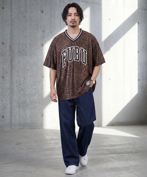 FUBU( フブ)の「【FUBU/フブ】PATCH V NECK T-SHIRTS/パッチVネックTシャツ(Tシャツ/カットソー・メンズ・レオパード/ブラック/ホワイト・XL/M/L)」の15枚目の写真