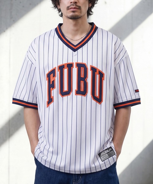 FUBU( フブ)の「【FUBU/フブ】PATCH V NECK T-SHIRTS/パッチVネックTシャツ(Tシャツ/カットソー・メンズ・レオパード/ブラック/ホワイト・XL/M/L)」の4枚目の写真