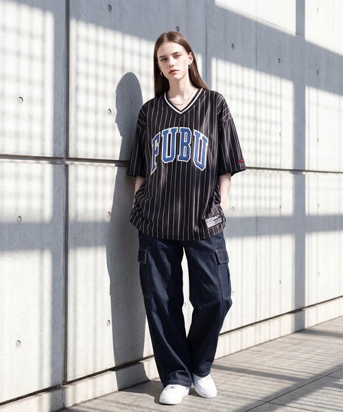 FUBU( フブ)の「【FUBU/フブ】PATCH V NECK T-SHIRTS/パッチVネックTシャツ(Tシャツ/カットソー・メンズ・レオパード/ブラック/ホワイト・XL/M/L)」の11枚目の写真