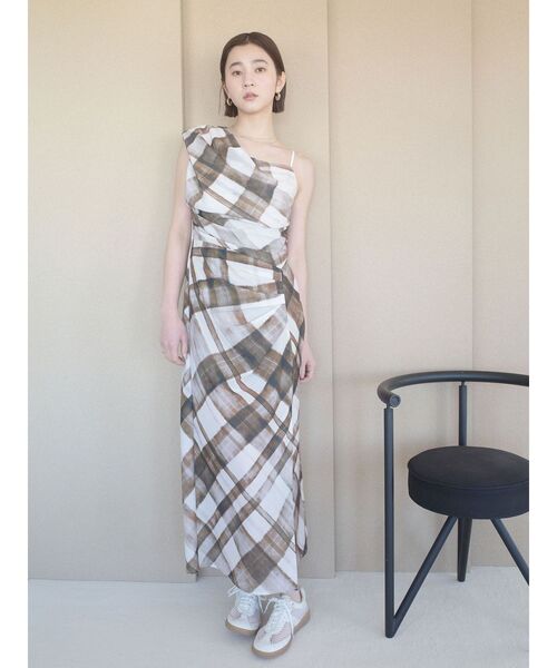 LAGUNAMOON(ラグナムーン)の「チェックドレープワンピース 【夏服】(ワンピース・レディース・ブラウン/ブルー・MEDIUM/SMALL)」の22枚目の写真