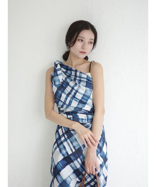 LAGUNAMOON(ラグナムーン)の「チェックドレープワンピース 【夏服】(ワンピース・レディース・ブラウン/ブルー・MEDIUM/SMALL)」の14枚目の写真