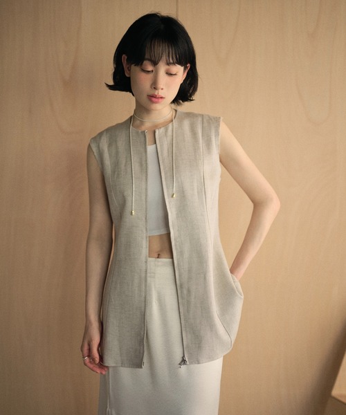 LAULEN（ローレン）の「linen blend double zip vest /リネンブレンドダブルジップノースリーブベスト（ベスト・レディース・ベージュ/ブラック・FREE）」の15枚目の写真