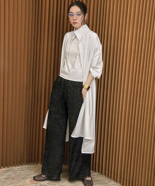 ELFRANK(エルフランク)の「フェザーフリンジセミワイドパンツ ウエストゴム(その他パンツ・レディース・オフホワイト/ブラック・L/M/S)」の6枚目の写真