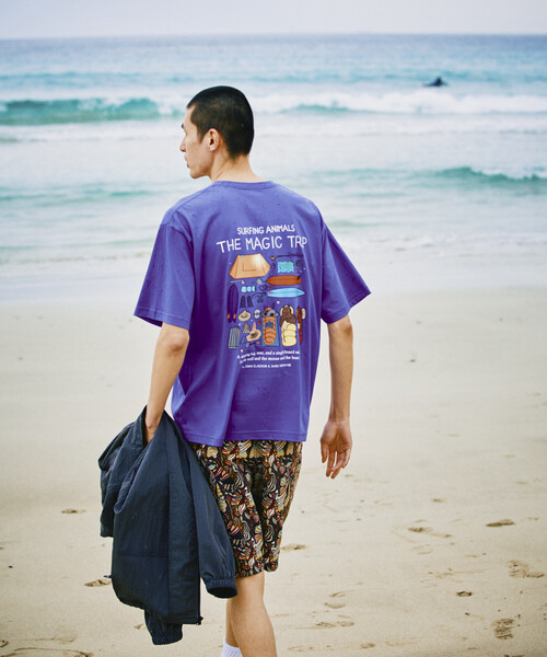 Jonas Claesson（ジョナスクレアッソン）の「JONAS CLAESSON/ジョナス クレアッソン The magic trip Short Sleeve Tee/ザ マジックトリップ バックプリントTシャツ（Tシャツ/カットソー・メンズ・ホワイト/ブルー/ブラック・LARGE/MEDIUM）」の3枚目の写真