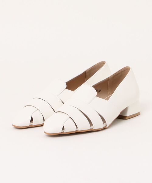 Fabby fabby（ファビィーファビィー）の「グルカカットアウトパンプス（パンプス・レディース・ブラック/アイボリー・MEDIUM/SMALL/LARGE）」の2枚目の写真