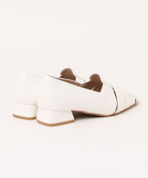 Fabby fabby（ファビィーファビィー）の「グルカカットアウトパンプス（パンプス・レディース・ブラック/アイボリー・MEDIUM/SMALL/LARGE）」の3枚目の写真