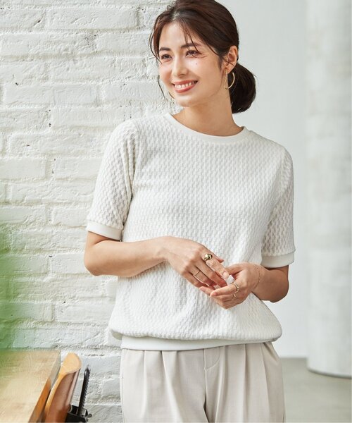 ikka（イッカ）の「【雑誌InRed6月号掲載】幾何学柄ジャカード半袖プルオーバー 【親子コーデ】（Tシャツ/カットソー・レディース・ネイビー/オフホワイト/イエロー/グリーン/グレイッシュベージュ・M/L/S）」の12枚目の写真