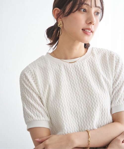 ikka（イッカ）の「【雑誌InRed6月号掲載】幾何学柄ジャカード半袖プルオーバー 【親子コーデ】（Tシャツ/カットソー・レディース・ネイビー/オフホワイト/イエロー/グリーン/グレイッシュベージュ・M/L/S）」の15枚目の写真
