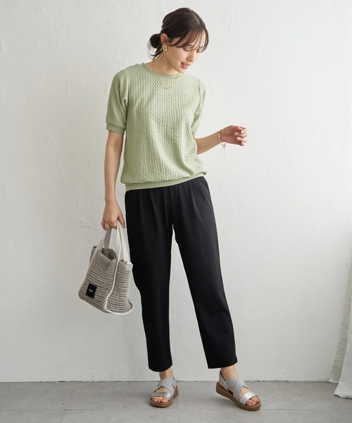ikka（イッカ）の「【雑誌InRed6月号掲載】幾何学柄ジャカード半袖プルオーバー 【親子コーデ】（Tシャツ/カットソー・レディース・ネイビー/オフホワイト/イエロー/グリーン/グレイッシュベージュ・M/L/S）」の19枚目の写真