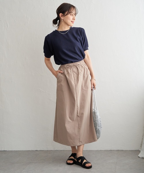 ikka（イッカ）の「【雑誌InRed6月号掲載】幾何学柄ジャカード半袖プルオーバー 【親子コーデ】（Tシャツ/カットソー・レディース・ネイビー/オフホワイト/イエロー/グリーン/グレイッシュベージュ・M/L/S）」の22枚目の写真