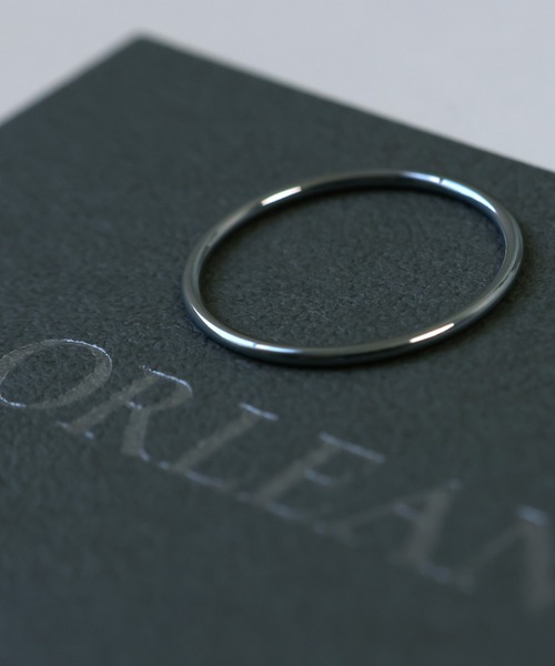 ORLEAN(オルレアン)の「【ORLEAN】ナローラインメタルリング サージカルステンレス(リング・レディース・ゴールド/シルバー・フリー)」の11枚目の写真