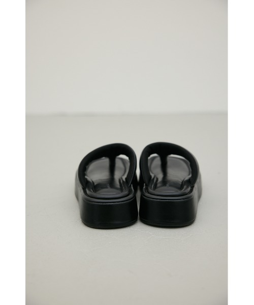 STYLEMIXER(スタイルミキサー)の「プラットフォームトングサンダル(サンダル・レディース・ライトベージュ/ブラック・LARGE/MEDIUM/SMALL)」の18枚目の写真