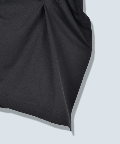OMMO(オーエムエムオー)の「LINE SLIT TUCK TOP(Tシャツ/カットソー・レディース・ホワイト/ブラック/カーキ・FREE/38)」の8枚目の写真