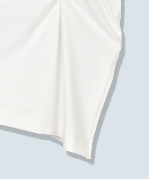 OMMO(オーエムエムオー)の「LINE SLIT TUCK TOP(Tシャツ/カットソー・レディース・ホワイト/ブラック/カーキ・FREE/38)」の20枚目の写真