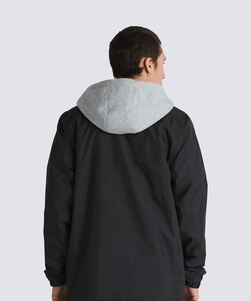 VANS(バンズ)の「RILEY II コーチジャケット / Riley II Coach Jacket Black VN000HMHBLK1(ブルゾン・メンズ・ブラック・X-LARGE/SMALL/MEDIUM/LARGE/X-SMALL)」の2枚目の写真