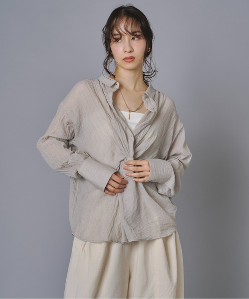 terrace(テラス)の「前後2WAYクロスシャツ(シャツ/ブラウス・レディース・カーキブラウン/チャコール/グレイッシュベージュ・FREE)」の5枚目の写真