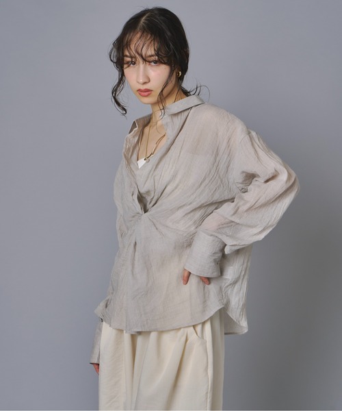 terrace(テラス)の「前後2WAYクロスシャツ(シャツ/ブラウス・レディース・カーキブラウン/チャコール/グレイッシュベージュ・FREE)」の8枚目の写真