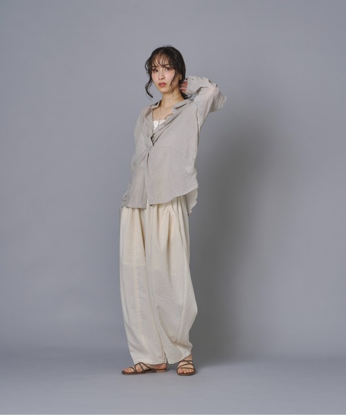 terrace(テラス)の「前後2WAYクロスシャツ(シャツ/ブラウス・レディース・カーキブラウン/チャコール/グレイッシュベージュ・FREE)」の20枚目の写真