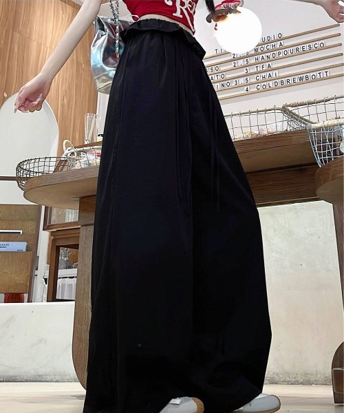 &soiree(アンドソワレ)の「フリルウエストリボン付きワイドパンツ(その他パンツ・レディース・ホワイト/チャコール/ブラック・SMALL/MEDIUM/LARGE/X-LARGE)」の2枚目の写真