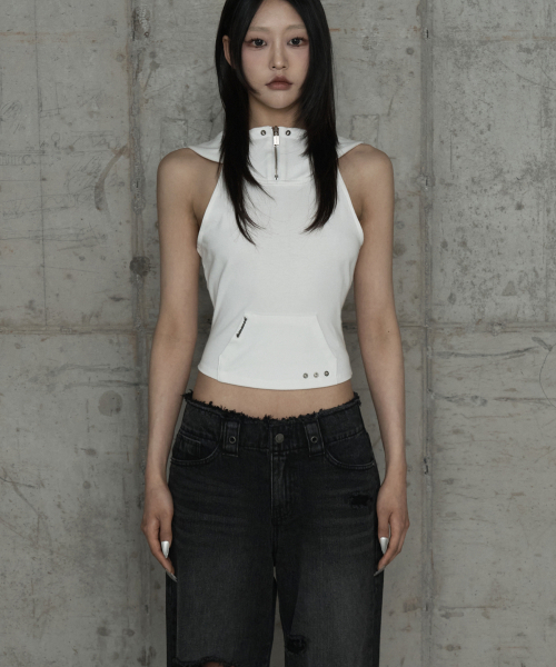 ETRE AU SOMMET(エトレオソメ)の「Zipper Halter Turtleneck Point Pocket Hoodie (White)(Tシャツ/カットソー・レディース・ホワイト・2/1)」の1枚目の写真