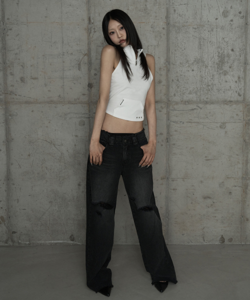 ETRE AU SOMMET(エトレオソメ)の「Zipper Halter Turtleneck Point Pocket Hoodie (White)(Tシャツ/カットソー・レディース・ホワイト・2/1)」の4枚目の写真