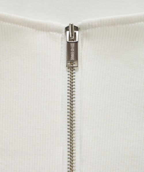 ETRE AU SOMMET(エトレオソメ)の「Zipper Halter Turtleneck Point Pocket Hoodie (White)(Tシャツ/カットソー・レディース・ホワイト・2/1)」の12枚目の写真